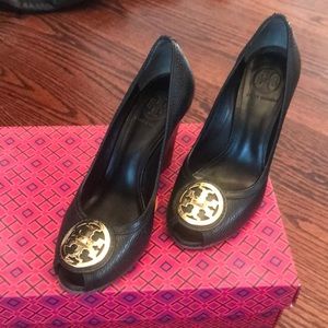 Original Tory Burch wedge peep toe pump